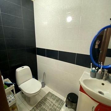 Продаж 4к Дім Провулок Озерний