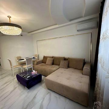 Дніпровська набережна вул., 19