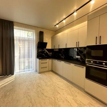 Києво-Мироцька вул.