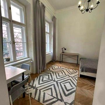 Орендак супер квартири в центрі Дорошенка Січових Стрільців Крива Липа