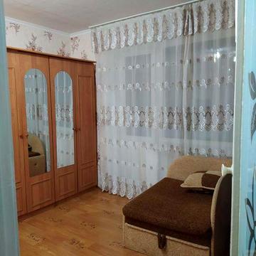 Сдаю 1 кк 4/5 26/13/5 Лески/Курортная/ мебель,холод.,г/кол б/заст МПО