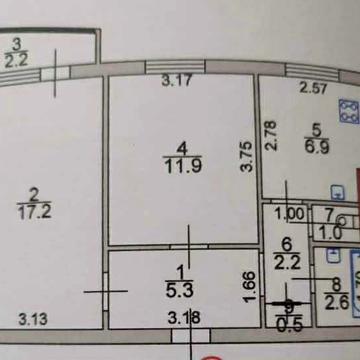 Продам 2-кімн квартиру по вул. Героїв України