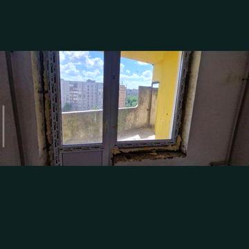 Продам квартиру румунського планування