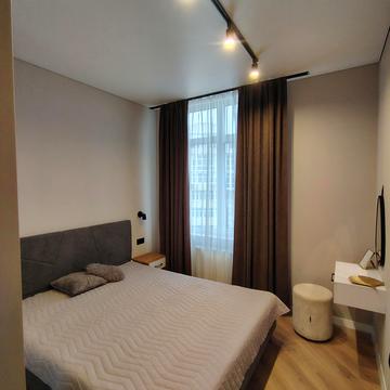 Краснова вул., 3