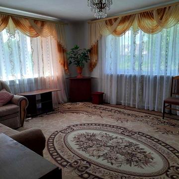 Здається будинок 7 кімнат