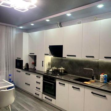 Оренда! ВІЛЬНА і чекає своїх мешканців! Двухрівнева!Київський Маєток