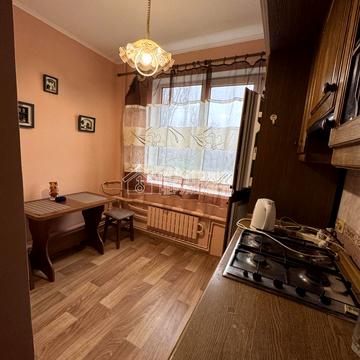 Перемоги просп., 77