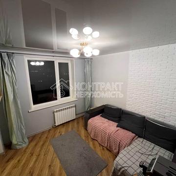 Академіка Павлова вул., 132