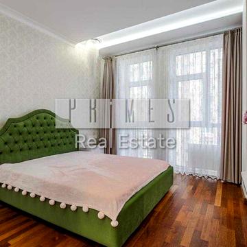 Малевича 48 продаж 3-к 85м2 клубний будинок в центрі міста