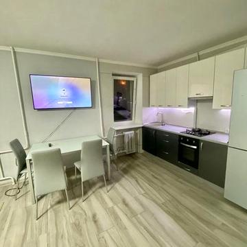 Здам 1-к кв. На Подолі, метро Тараса Шевченко, вул.Оболонська 25