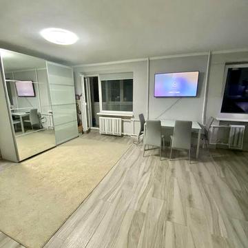 Здам 1-к кв. На Подолі, метро Тараса Шевченко, вул.Оболонська 25