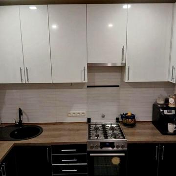 Продам 2-х кімнатну квартиру.