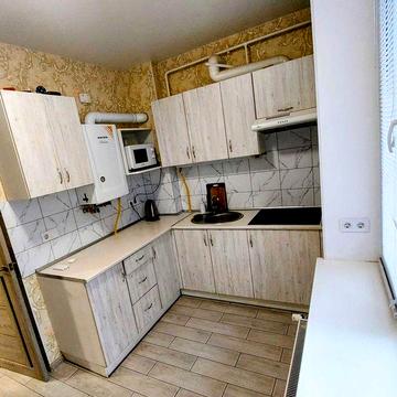 Продаж БЕЗ% 1кім квартири Радистів 30. Биківня. метро Лісова