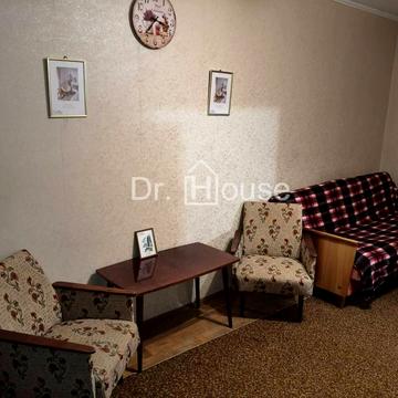 Дунайська вул., 1