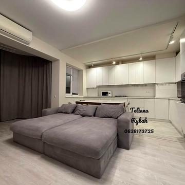 Олексія Вадатурського вул. (Маршала Малиновського), 18