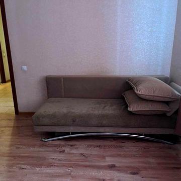 7 небо\Авангард квартира с ремонтом мебелью быттехникой балкон застекл