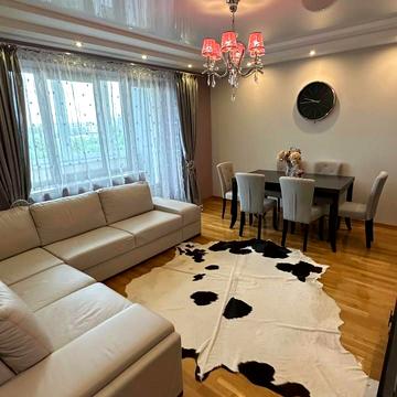 Пасічна вул., 171