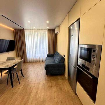 БЕЗ КОМІСІЙ! 2-кімнатна квартира70 м², ЖК Кришталеві Джерела, 2 поверх ЖК Кришталеві джерела