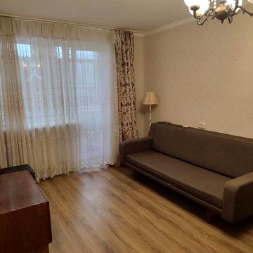 1 кімнатна квартира з ремонтом на Кулика