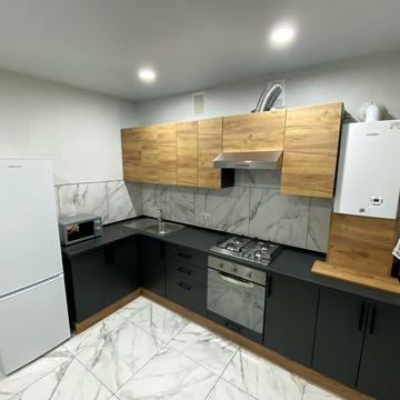 Святошинська вул., 56