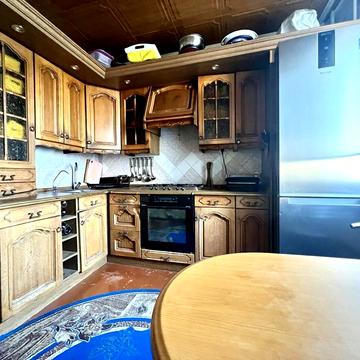 Слави бульв., 18