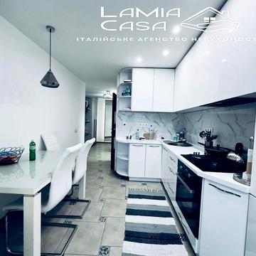 Продаж 2 кімнатноі квартири вул Головна 191