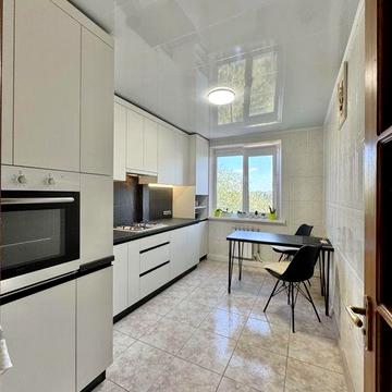 3к квартира Автономне газове опалення пл Визволення вул Українська