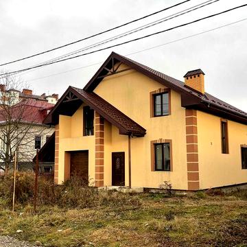 Продаж 5-кімнатного будинку у Крихівцях, ділянка 10 сотих.