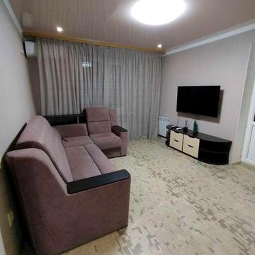 Продам 1-кімн квартиру, Кам,янське Л . Берег 2-й поверх