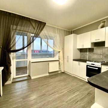 Оренда сучасної трикімнатної квартири в новобудові,пр.Незалежності 58.