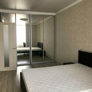 Сдам длительно с летом Аркадия Литературная 35 жеичужина 6 этаж