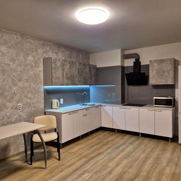 Ясинуватський пров., 11