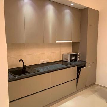 Жилянська вул., 38