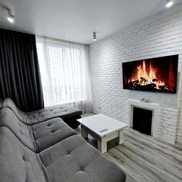 Європейського Союзу просп. (Правди), 45-Б