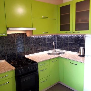 Середньофонтанська вул., 30а