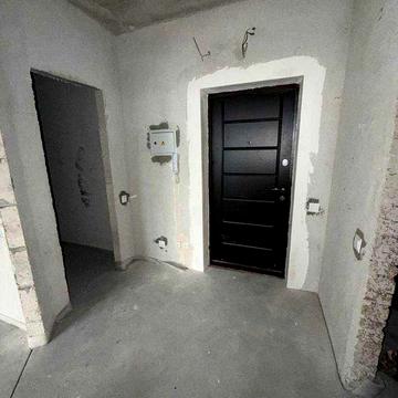 1 кімнатна квартира з чорновими роботами. Державні програми.