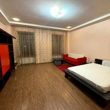 Українських Героїв просп., 4