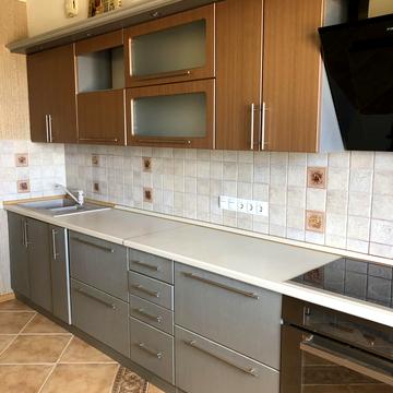 Бакинська вул., 37-Г