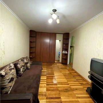 Автозаводська вул., 6