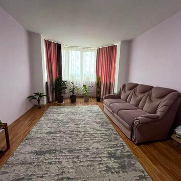 Квартира площею 105 м2