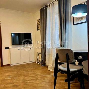 Продам 2 кімн кв ремонт Володимирська 82а Центр Саксаганського