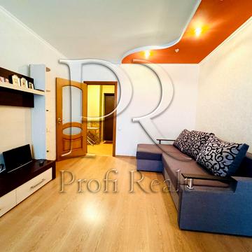 Вишгородська вул., 45