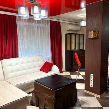 Лесі Українки бульв., 12