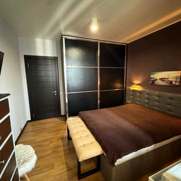 Валерія Лобановського просп., 150-В