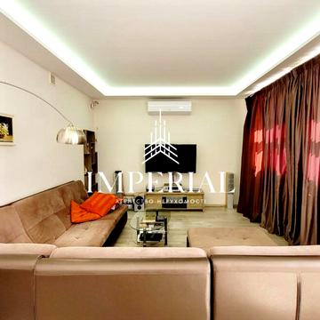 Академічна вул., 25