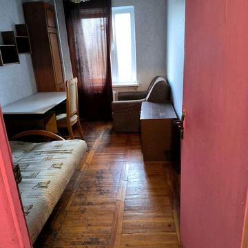 Сдам 2к.раздельную квартиру. Малышко ул .м. Дарница