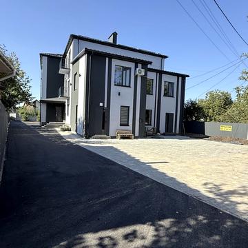 Богдана Хмельницького вул., 175