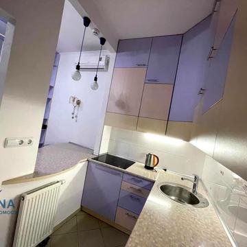 Жилянська вул., 118