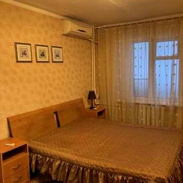 Продам  2-х кімнатну квартиру чешку на Березинці