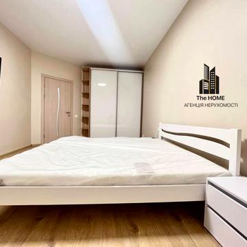 Мартинова просп., (вул. Григорія Сковороди, 12)